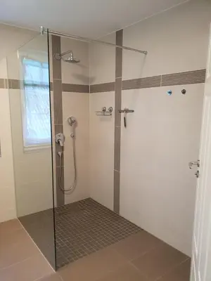 Ein Badezimmer in der Unterkunft Ferienhaus-Windflüchter Hirtenweg 3B