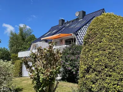 Das Gebäude in dem sich die Ferienwohnung befindet