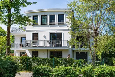Ein Garten an der Unterkunft Küstenkajüte Whg 7