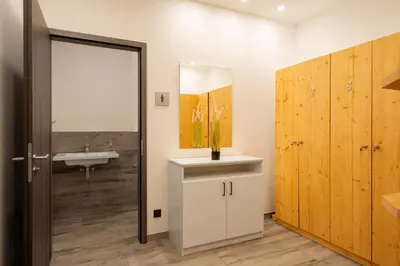Ein Badezimmer in der Unterkunft 5 Sterne Ferienwohnung Stranddomizil mit Eckbalkon und Boddenblick