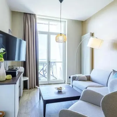 Kleine Welle - Haustierfreundliches Zwei-Zimmer Apartment mit Südbalkon und Platz für drei Personen im ersten Obergeschoss