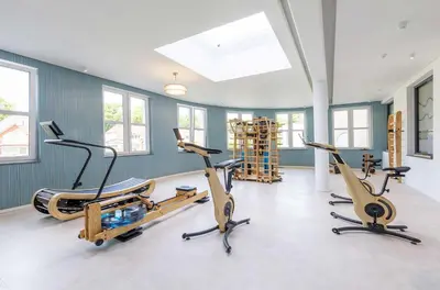 Das Fitnesscenter und/oder die Fitnesseinrichtungen in der Unterkunft Sommertraum - Charmante 3-Zimmer Wohnung mit Eckbalkon in Wustrow