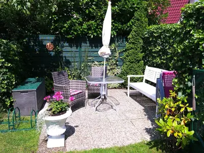 Ein Garten an der Unterkunft Apartment Kleine Ferienwohnung mit Garten und Terrasse by Interhome