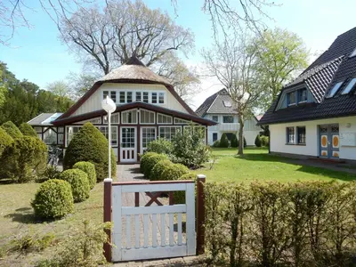 Ein Garten an der Unterkunft Eichenpark 52