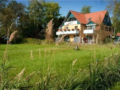 Ein Garten an der Unterkunft Strandmuschel