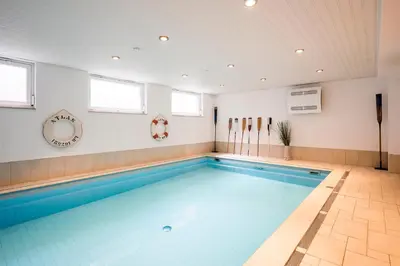 Der Swimmingpool an oder in der Nähe von Strandleben 05 - Edmund Kesting