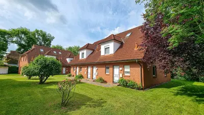 Ein Garten an der Unterkunft Zur Hanse Wohnung 1 3 - Lingnau