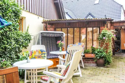 Ein Garten an der Unterkunft Likedeeler 6