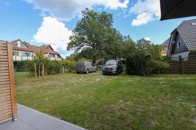 Ein Garten an der Unterkunft Koje im Reethus
