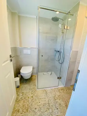 Ein Badezimmer in der Unterkunft Ferienwohnung Watten im idyllischen Pruchten