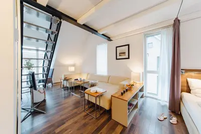Ein Sitzbereich in der Unterkunft M2 Living Maisonette Apartment No 8